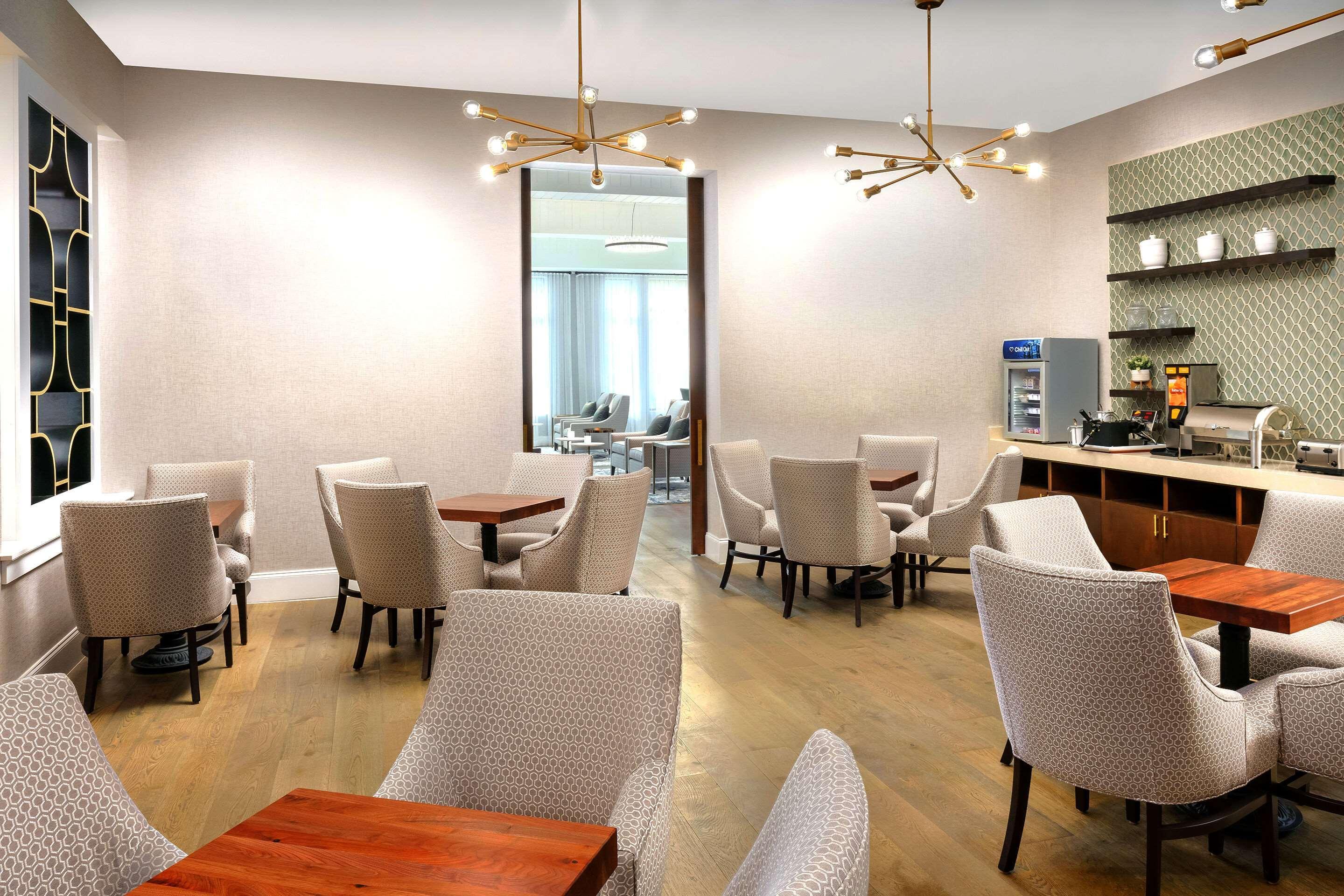 The Bluff Hotel Savannah, Tapestry Collection By Hilton Bagian luar foto