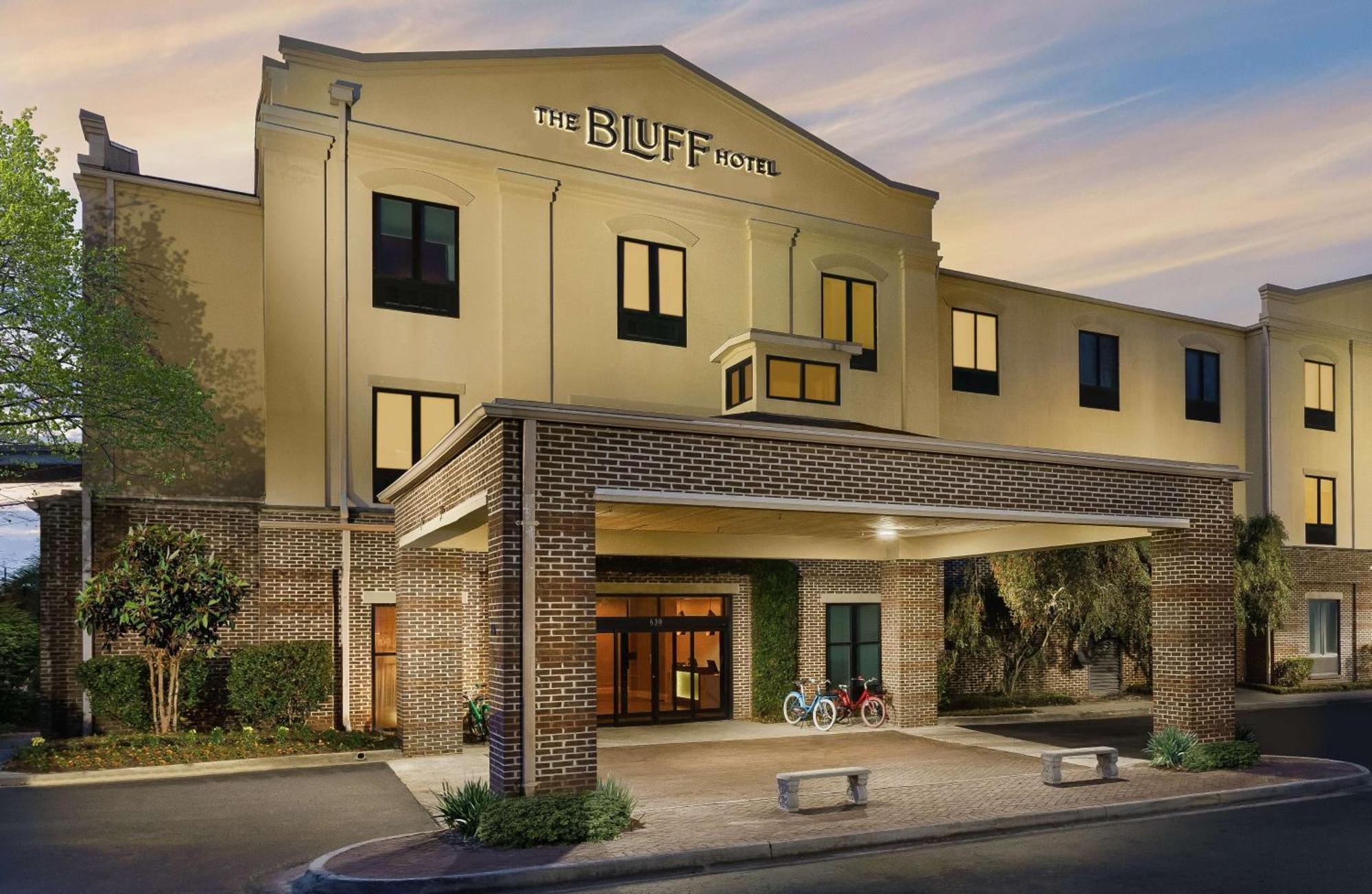 The Bluff Hotel Savannah, Tapestry Collection By Hilton Bagian luar foto